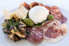 villa-genesis-come-si-mangia-antipasti